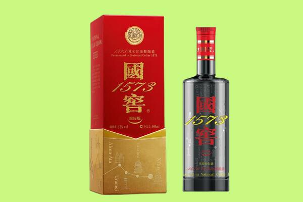 涡阳县回收国窖1573.jpg